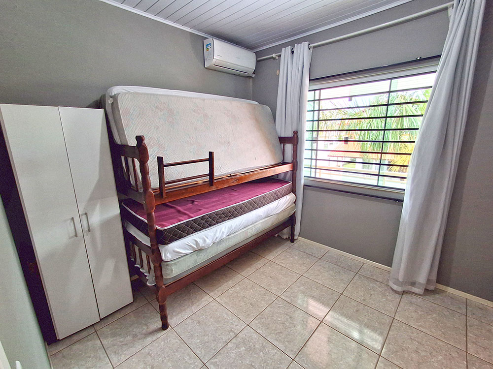 Dormit&oacute;rio 02